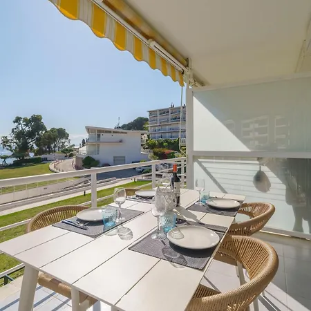 Almadrava, Apartment